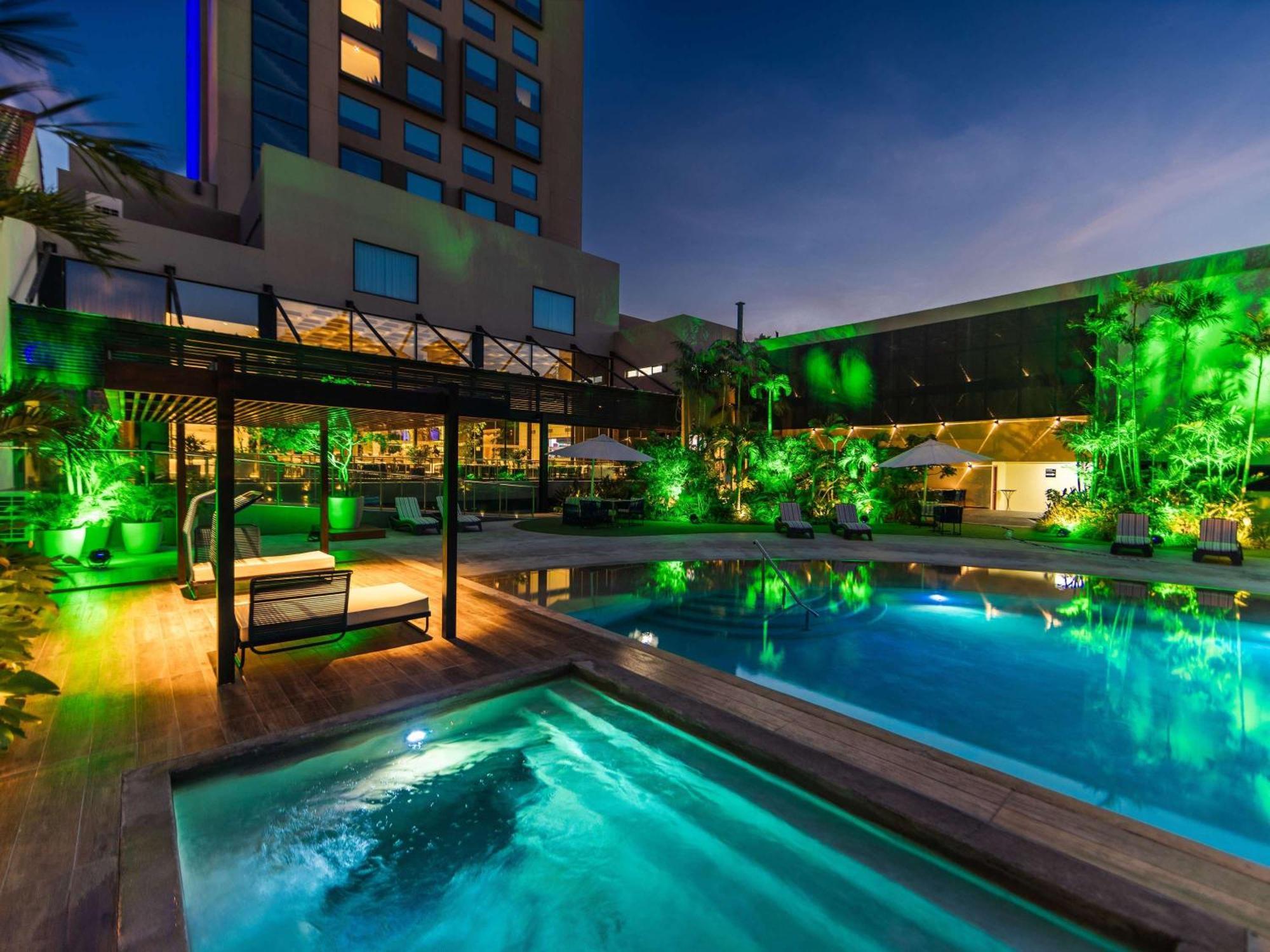Novotel Santa Cruz De La Sierra Exterior photo